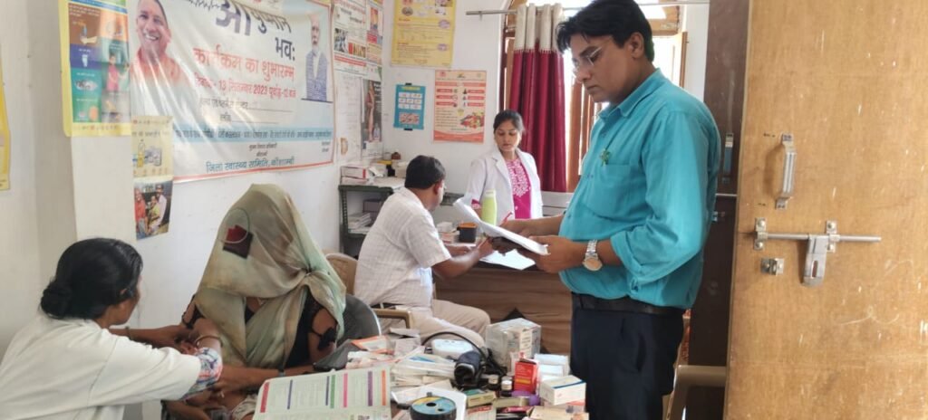 कौशाम्बी04जून25*आयुष्मान भव: योजना को लेकर प्रभारी निरीक्षक ने किया कई स्थानों का अचौक निरीक्षण*