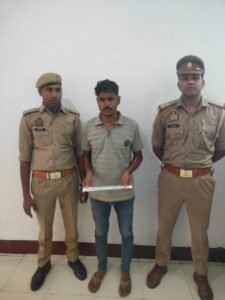 मथुरा 5 जून 25*थाना गोवर्धन पुलिस द्वारा एक अभियुक्त को अवैध चाकू सहित किया गिरफ्तार ।*