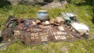 जम्मू कश्मीर11जून25**राजौरी में आतंकियों का ठिकाना ध्वस्त, विस्फोटक और हथियारों का जखीरा बरामद;