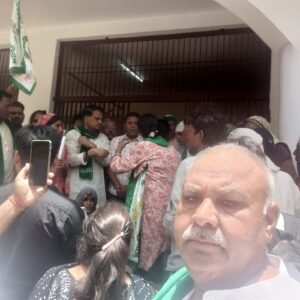 मथुरा 11 जून 2025 मथुरा मार्ट तहसील प्रेम नगर नशिबाजों से परेशान होकर दिया प्रार्थना पत्र