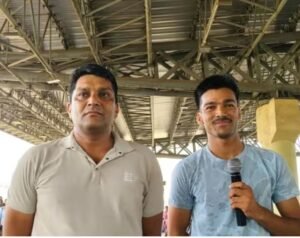 हापुड़16जून25 *बाप-बेटे ने एक साथ की यू.पी. पुलिस में ज्वाइनिंग, बधाई देने लोग घर पहुंच रहे*