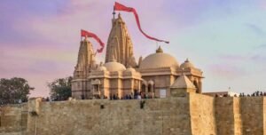 गुजरात19जून25*समुद्र की गोद में बैठा एक प्राचीन शिव मंदिर गुजरात19जून25*समुद्र की गोद में बैठा एक प्राचीन शिव मंदिर