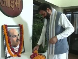 हरियाणा23जून25**श्यामा प्रसाद मुखर्जी को हरियाणा CM सैनी ने दी श्रद्धांजलि:बोले-370 हटाकर पूरा हुआ उनका सपना*