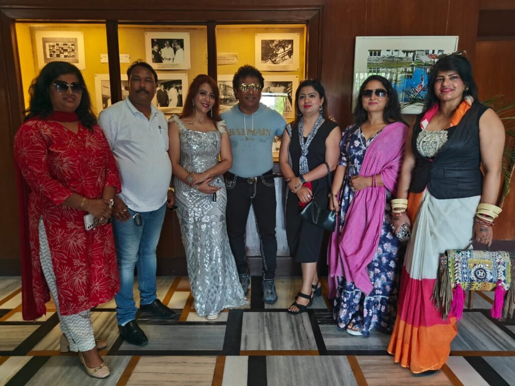 जयपुर23जून25*टाइगर का राजस्थान" ने सिनेमाघरों में मचाया धमाल, दर्शकों ने बांधे तारीफों के पुल, 3 दिन हाउस फुल रहा जयपुर23जून25*टाइगर का राजस्थान" ने सिनेमाघरों में मचाया धमाल, दर्शकों ने बांधे तारीफों के पुल, 3 दिन हाउस फुल रहा