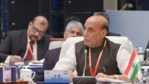 *दिल्ली26जून25*रक्षामंत्री राजनाथ सिंह ने चीन में शंघाई सहयोग संगठन (SCO) के सम्मेलन में आतंकवाद की कड़ी निंदा की..!*