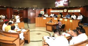 नई दिल्ली28जून25*भारी पड़ी मीडिया कर्मियों की अनदेखीः स्टेंडिंग कमेटी चेयरमैन सत्या शर्मा को मांगनी पड़ी माफी