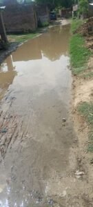 अयोध्या28जून25*पुराय गांव के मुख्य मार्ग पर जलभराव से ग्रामीणों में आक्रोश