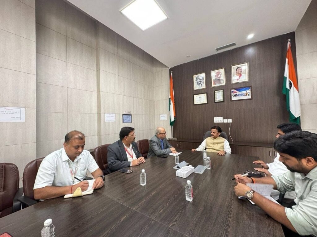 भोपल29जून25*विंध्य क्षेत्र में हवाई सेवाओं के विस्तार के लिए उप मुख्यमंत्री श्री शुक्ल और एलायंस एयर के अधिकारियों की महत्वपूर्ण बैठक*