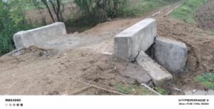 महोबा30जून25प्रसाद नहीं चढ़ाने पर पुजारी पर नकाबपोशों का हमला गंभीर हालत में पुजारी अस्पताल में भर्ती