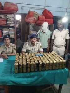 पूर्णिया बिहार 6 जून25*वाहन जांच के दौरान 49.5 लीटर विदेशी शराब के साथ एक तस्कर गिरफ्तार एक टोटो भी बरामद।