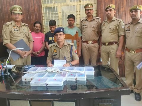 मथुरा 7 जून 25*थाना कोतवाली पुलिस ने मोबाइल चोरी करने वाले गैंग के 03 सदस्यों को किया गिरफ्तार।*