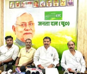 पूर्णिया बिहार 9 जून25* पूर्व सांसद ने सांसद के एक वर्षीय कार्यकाल पर कहा, झूठा है तेरा वादा, वादा तेरा वादा, अनर्गल बयानबाजी से दूर रहने की दी नसीहत