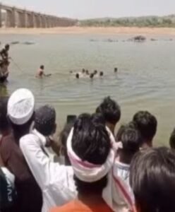 जयपुर10जून25*जयपुर से पिकनिक मनाने टोंक गए 8 युवकों की नदी में डूबने से मौत, 3 की तलाश जारी*