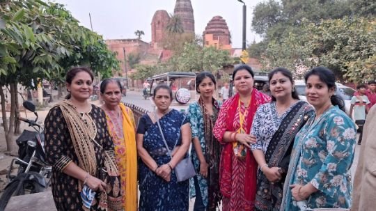 मथुरा13जून 2025*मथुरा बांके बिहारी सेवा समिति की मात्र शक्तियों ने किया ठंडाई का वितरण*