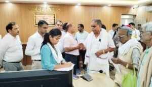 रोहतास13जून25* डीएम ने जनता दरबार में 111 लोगों की सुनी समस्याएं, संबंधित अधिकारियों को तत्काल निष्पादन का दिया गया निर्देश*