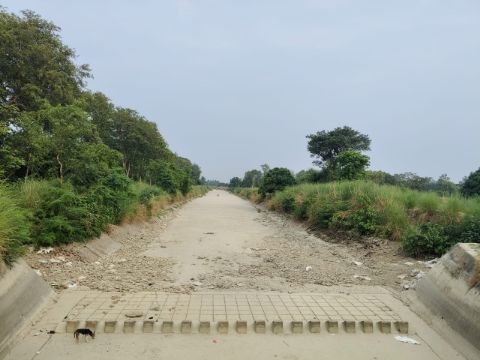 अयोध्या17जून25*शारदा सहायक नहर में पानी न आने किसान परेशान कैसे करे धान की नर्सरी