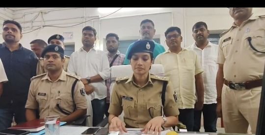 पूर्णिया बिहार 21 जून25* नशे के विरुद्ध पूर्णिया पुलिस की बड़ी कार्रवाई। साक्ष्य के साथ एकय अभियुक्त गिरफ्तार। पूर्णिया बिहार 21 जून25* नशे के विरुद्ध पूर्णिया पुलिस की बड़ी कार्रवाई। साक्ष्य के साथ एकय अभियुक्त गिरफ्तार।