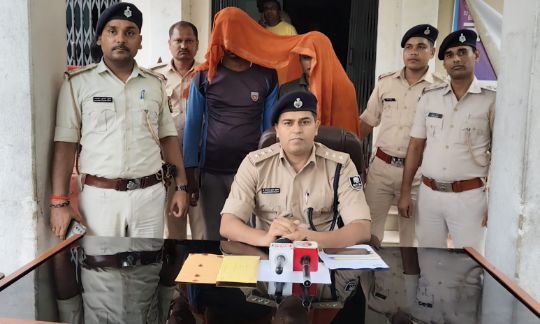 पूर्णिया बिहार20जून25*नशे के विरुद्ध पूर्णिया पुलिस की कार्रवाई‌ 40.35 ग्राम स्मैक के साथ दो तस्कर को किया गया गिरफ्तार