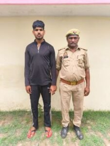 मथुरा 25 जून 25*कोसीकलां पुलिस ने जिला बदर आदेश की अवहेलना करने वाले एक अभियुक्त को किया गिरफ्तार*