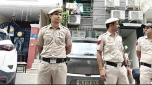 दिल्ली 3जुलाई25*के लाजपत नगर इलाके में एक दिल दहला देने वाली वारदात सामने आई है.