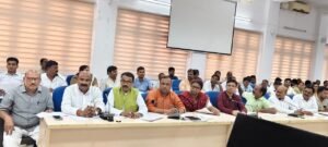 कौशाम्बी3जुलाई25*विभिन्न योजनाओं के अंतर्गत लंबित ऋण आवेदनों को शीघ्र करे निस्तारित-डीएम*