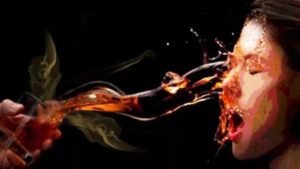 जबलपुर04जुलाई25*5 साल पुरानी रंजिश में बचपन की सहेली पर बरसाया तेजाब, बोली - 'मर जाए तो अच्छा होगा'*