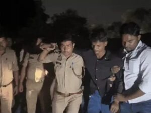 वाराणसी 05जुलाई25*पुलिस से मुठभेड़ में चेन-स्नेचर को लगी गोली:*