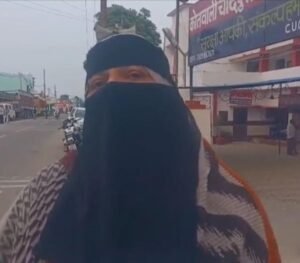 *बिजनौर 11जुलाई25:मासूम दलित बच्चों से शौचालय साफ कराती प्रिंसिपल खातून*