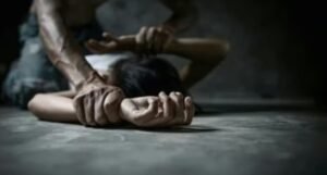 मेरठ 3जुलाई25* 3 लोगो ने महिला क़े साथ रेप किया।