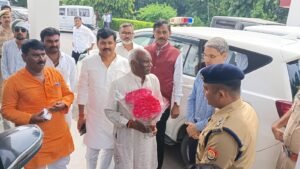 फतेहपुर22जुलाई25*दलित परिवारों के मकान पर बुलडोजर की कार्रवाई के मामले ने पकड़ा तूल*