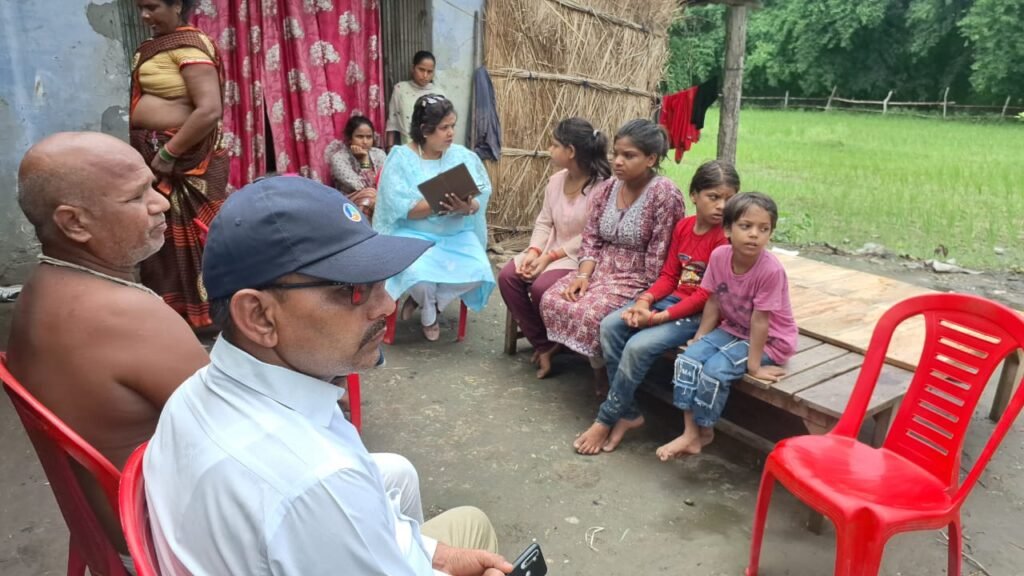 अयोध्या23जुलाई25* उपजिलाधिकारी के आदेश पर पहुँचे सी डी पी ओ अनीता पहुँची मृतक के घर दिलाया मदद का भरोसा कहा होगी हर संभव मदद