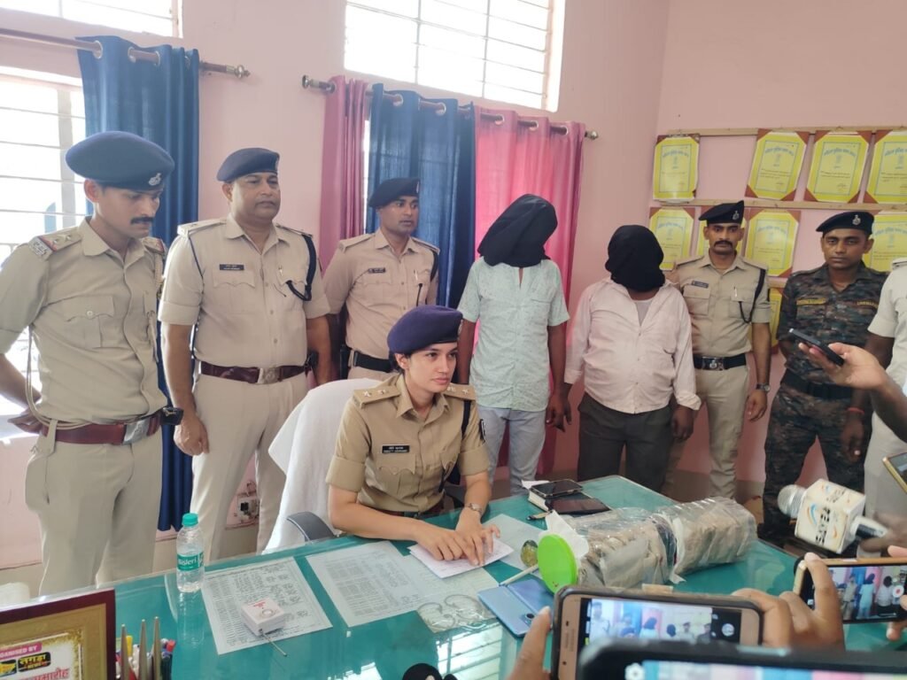 पूर्णिया 23 जुलाई 25*पूर्णिया पुलिस की बहुत बड़ी कामयाबी 2136 ग्राम इसमें के साथ दो अभियुक्त गिरफ्तार ۔۔ पुलिस अधीक्षक पूर्णिया 23 जुलाई 25*पूर्णिया पुलिस की बहुत बड़ी कामयाबी 2136 ग्राम इसमें के साथ दो अभियुक्त गिरफ्तार ۔۔ पुलिस अधीक्षक