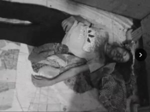 एटा4जुलाई25*एटा- खून से लथपथ अवस्था में मिला युवती का शव- निर्मम हत्या की जताई जा रहीं आशंका,