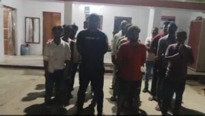 वाराणसी6जुलाई25*बड़ागांव में खुले में शराब पीने और पिलाने वालों के खिलाफ पुलिस की सख्त कार्रवाई*