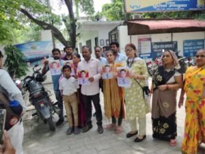 कानपुर नगर7जुलाई25*कानपुर पीड़ित परिवार ने गुजैनी थाना प्रभारी और चौकी प्रभारी पर जताई नाराज़गी*