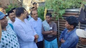 पूर्णिया बिहार 8 जुलाई 25* रजीगंज पहुंचे पूर्व सांसद संतोष कुशवाहा, पीड़ित परिवार से मिल दिलाया न्याय का भरोसा