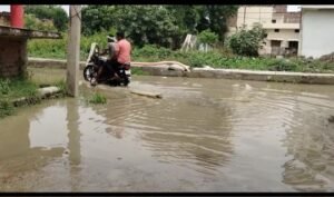 लखनऊ12जुलाई25*बारिश ने नगर पंचायत मोहनलालगंज के कार्यों की खोली पोल।