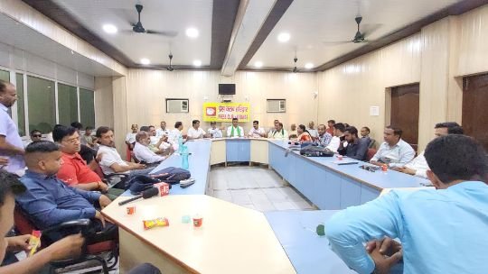 हरिद्वार14जुलाई25*भारतीय किसान यूनियन(नैन) के राष्ट्रीय अध्यक्ष चौधरी जोगेन्द्र घासीराम नैन ने प्रेस कॉन्फ्रेंस की।