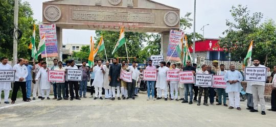 कौशाम्बी14जुलाई25*धर्म की नगरी काशी में झूठा प्रचार –प्रसार करना बंद करें सरकार – गौरव पाण्डेय*