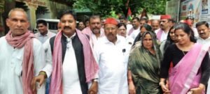 मिर्जापुर21जुलाई25 *पुलिस उत्पीड़न के खिलाफ सपा का हल्ला बोल*पुलिस अधीक्षक कार्यालय पर जोरदार प्रदर्शन*