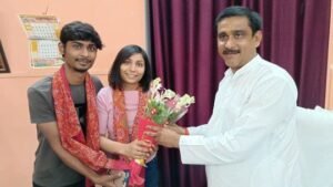 मिर्जापुर23जुलाई25*अमेरिका में मेडिकल स्टूडेंट्स को पढ़ाएंगी मीरजापुर की वर्तिका,