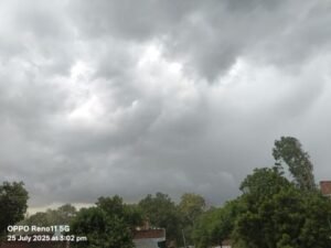 अयोध्या26जुलाई25*आंधी और बारिश ने बदला मौसम का मिजाज