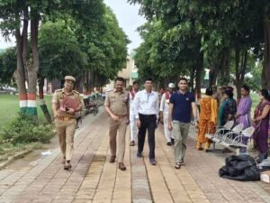 कौशाम्बी27जुलाई25*जिलाधिकारी एवं पुलिस अधीक्षक ने परीक्षा केंद्रों का भ्रमणशील रहकर लिया जायजा*