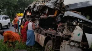 देवघर29जुलाई25*देवघर में हादसा 18 कांवड़ियों की मौत 20 श्रद्धालु घायल*