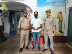 सहारनपुर30जुलाई25*थाना देवबन्द पुलिस ने शातिर नशा तस्कर किया गिरफ्तार कब्ज़े से दस ग्राम स्मैक बरामद.....*