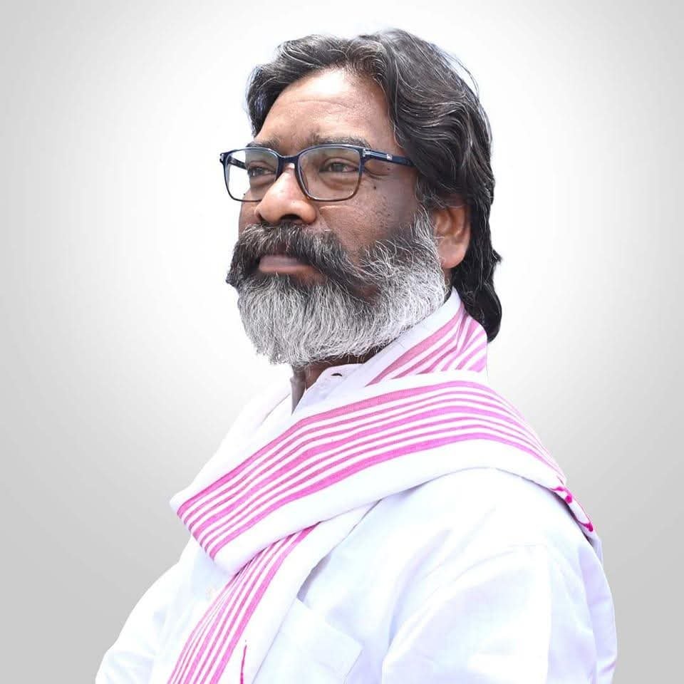 रांची5अगस्त25*झारखंड के पूर्व मुख्यमंत्री और JMM के संस्थापक संरक्षक शिबू सोरेन को लोगों ने रांची स्थित उनके आवास पर श्रद्धांजलि अर्पित की। रांची5अगस्त25*झारखंड के पूर्व मुख्यमंत्री और JMM के संस्थापक संरक्षक शिबू सोरेन को लोगों ने रांची स्थित उनके आवास पर श्रद्धांजलि अर्पित की।