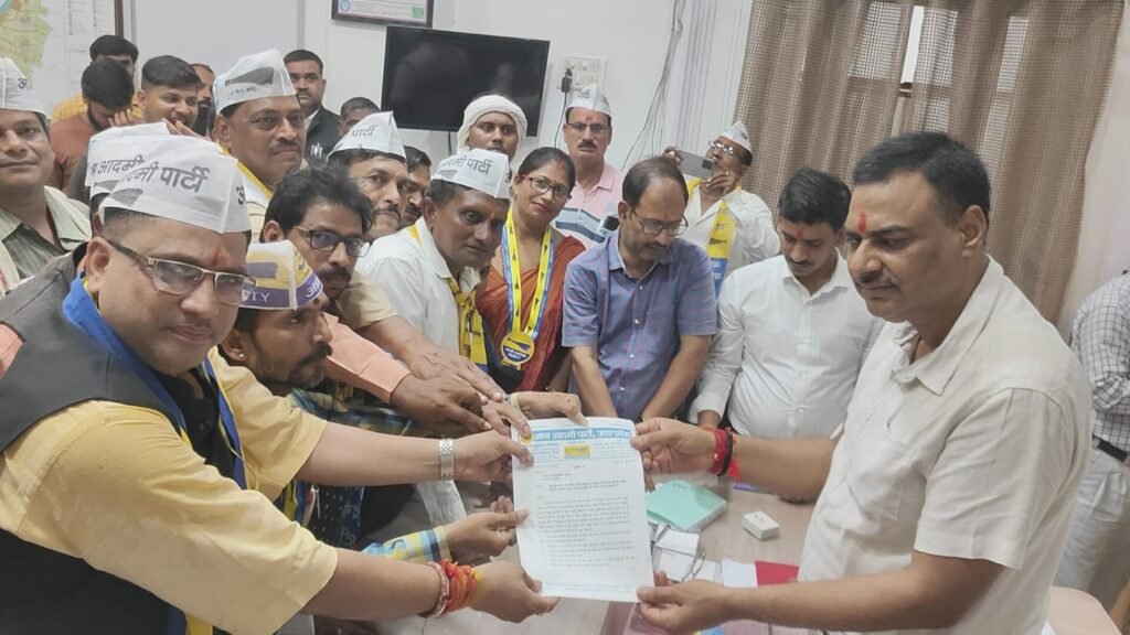 मिर्जापुर:7 अगस्त 25 *जनसमस्याओं को लेकर सौंपा पत्रक*