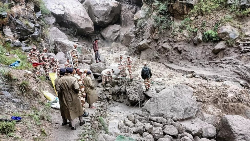 हिमाचल08अगस्त25*199 की मौत, 452 सड़कें बंद और 1952 करोड़ का नुकसान; हिमाचल में अब तक 30 बार फटे बादल*