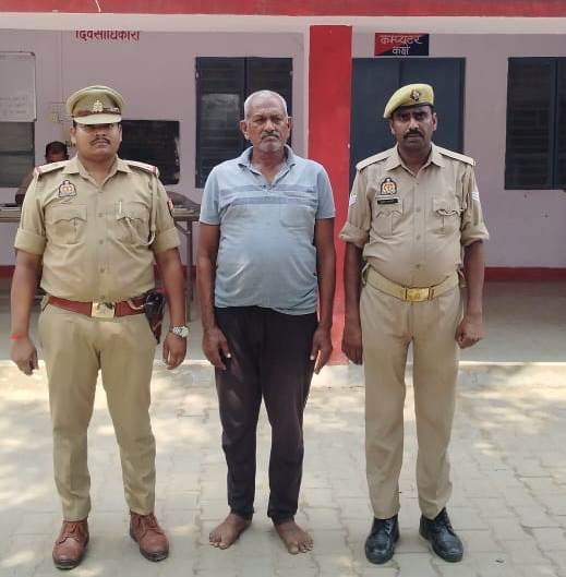 मथुरा20.08.2025* 01 वांछित अभियुक्त को किया गिरफ्तार