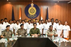 Chhattisgarh20 September 2025/29 Maoists, including 10 females, surrendered today.*